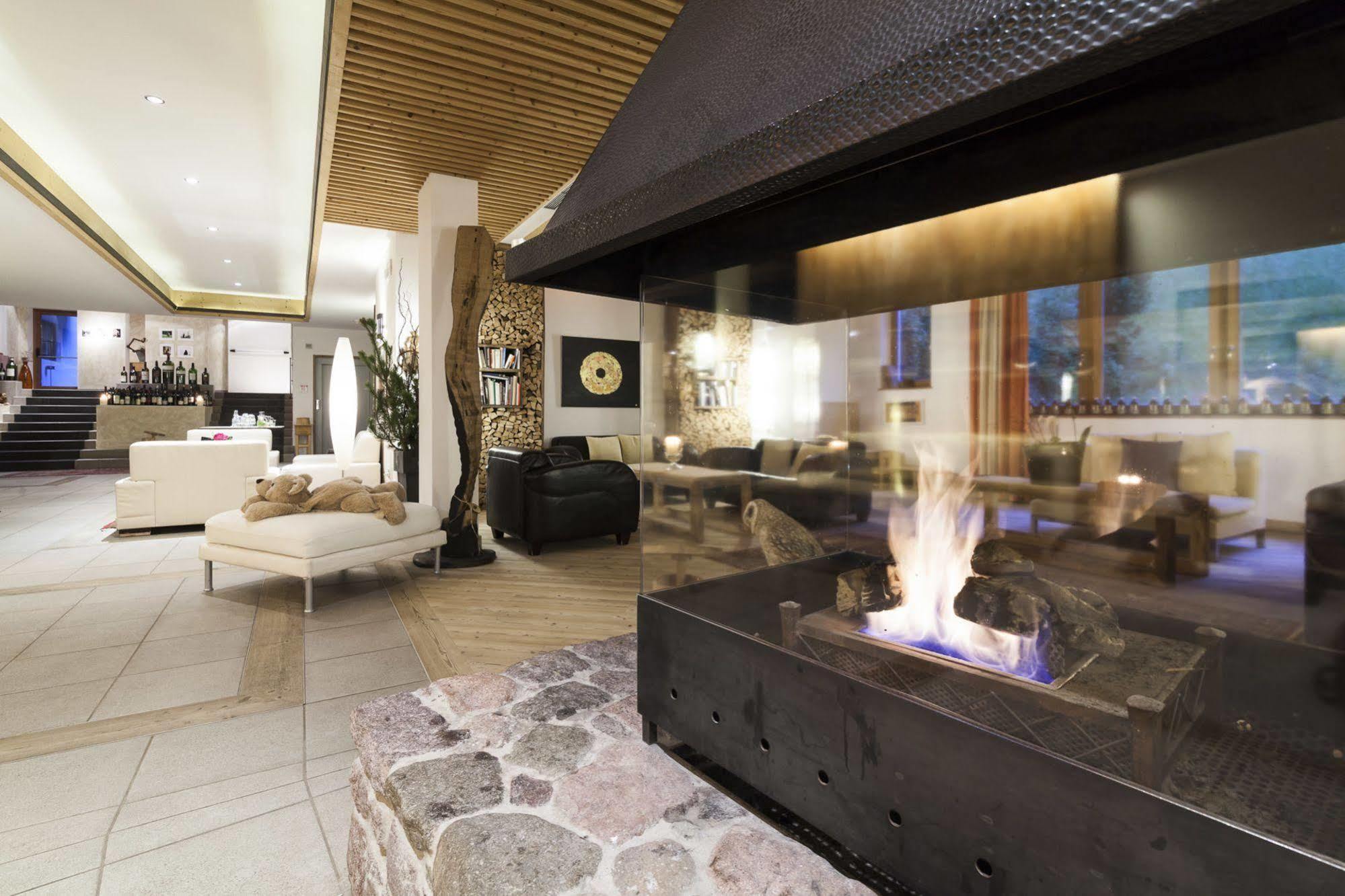 Hotel Bad Schoergau Sarentino Kültér fotó